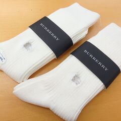 59/703 バーバリー 靴下(23～25㎝)未使用品【モノ市場...