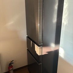 冷蔵庫330ℓ2022年製