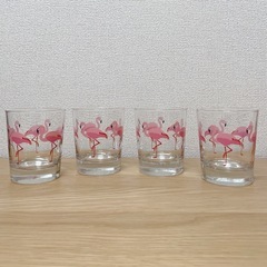イケア　フラミンゴ柄　グラス