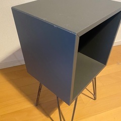 サイドテーブルの画像