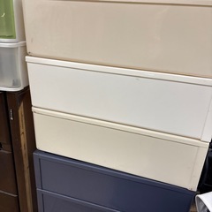 プラスチック　衣装ケースの画像