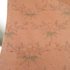 小紋 笹に梅文様 袷 広衿 茶橙色 正絹 仕立て上がり カジュアル着物 身丈160cm 【キモノオフ野々市若松店】の画像