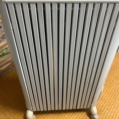 お盆限定セール　デロンギオイルヒーター　の画像