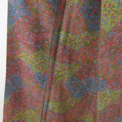 小紋 裂取りに花文様 袷 広衿 赤茶色 正絹 仕立て上がり カジュアル着物 身丈150cm 【キモノオフ野々市若松店】の画像