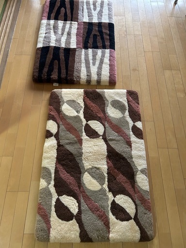 美品　丸八　ラムムートンミニカーペット　二枚セット　