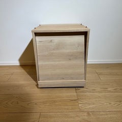 値下げ：ディスプレイキューブラックの画像