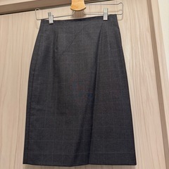 スーツスカート