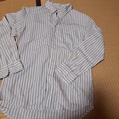 UNIQLOメンズ　シャツの画像