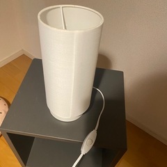 ニトリのテーブルランプ