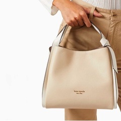 Kate  spade new yorkかばんの画像