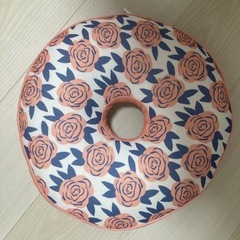 ドーナツ型クッション