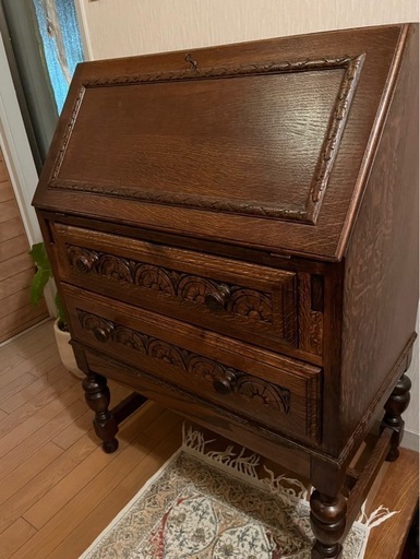 お買い得品！ビューロー　アンティーク家具　お値下げしました！