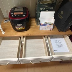 値下げしました【ニトリ】食器棚 の画像