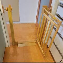 木製のびのびベビーゲートW の画像