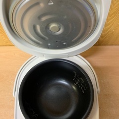 EJ201番✨amadana✨炊飯器 ✨AT-RM11の画像