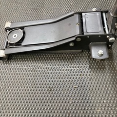 中古　低床フロアジャッキ4トン　ダブルピストン
