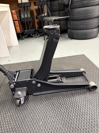 中古　低床フロアジャッキ4トン　ダブルピストン