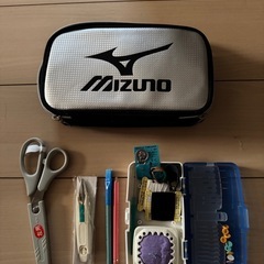 男子学校用品　裁縫セット、彫刻刀の画像