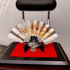 銀製　扇面飾りの画像