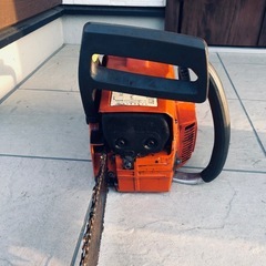 ハスクバーナ　Husqvarna 242XP チェーンソーの画像