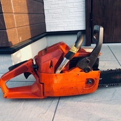 ハスクバーナ　Husqvarna 242XP チェーンソーの画像