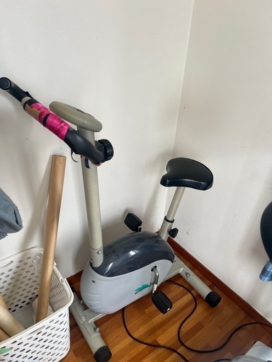 ランニングマシーンとエアロバイク