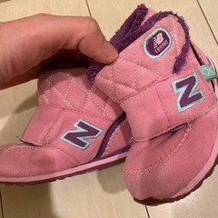 New Balance✨ピンクブーツ✨スノーブーツ✨の画像