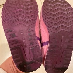 New Balance✨ピンクブーツ✨スノーブーツ✨の画像