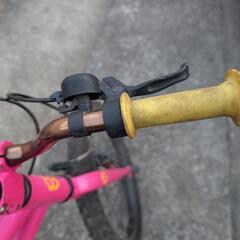 ヨツバサイクル 18インチ ピンク スタンド付きの画像