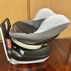 Combi チャイルドシートの画像