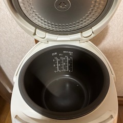 炊飯器の画像