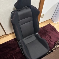 86/BRZ ZN6 純正シート