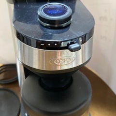 【値下げしました】OXO ON コーヒーグラインダー 電動式 バリスタブレイン スケール付き 国内仕様 8710200の画像