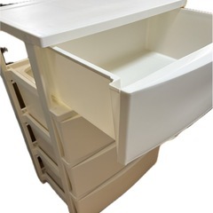 4/1まで4段引き出しの画像