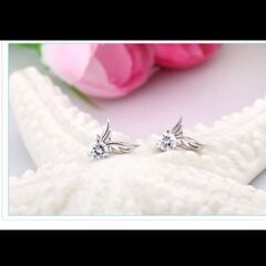 j→→→m43-4/刻印有り/ブリリアントカットダイヤモンドＣＺ天使の翼ピアスの画像