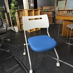 【お取引中】折りたたみ椅子ブルー　キャスター付き　6脚セット