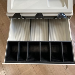 電子レジスタ