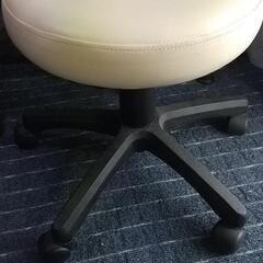 イス ナカバヤシ ラウンドチェア 3台 RZR-2 通販サイトで1台8千円ぐらいの画像