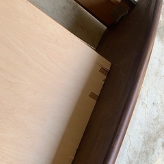 木製シングルベッドの画像
