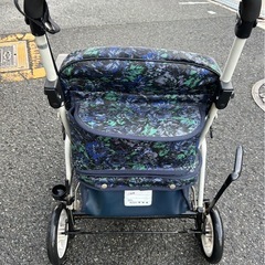 シルバーカー　座れる　買い物　株式会社サツキの画像