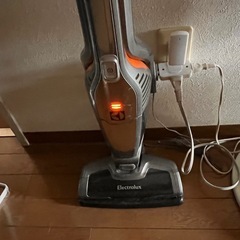【ジャンク品】コードレス掃除機の画像