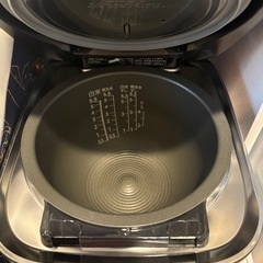 炊飯器の画像
