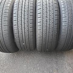 205/65R16サマータイヤの画像