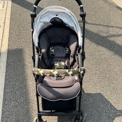 【美品】コンビ　ベビーカー　スゴカルα 4キャス　エッグショック