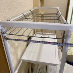 収納棚　伸縮性有り！の画像