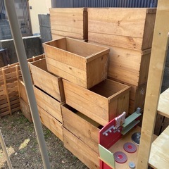 木箱　りんご箱  13箱ぐらい
