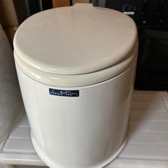 ほぼ新品　ポータルトイレ
