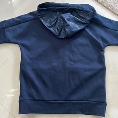 【新品同様】150 adidas アディダス　ジップアップパーカー　ネイビー　厚手の画像