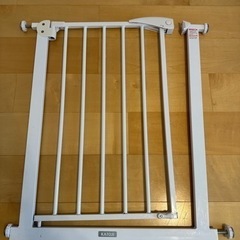 カトージ ベビーセーフティオートゲート スリムM ホワイト