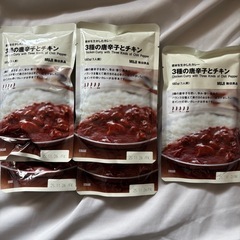 無印　3種の唐辛子とチキン　レトルトカレー